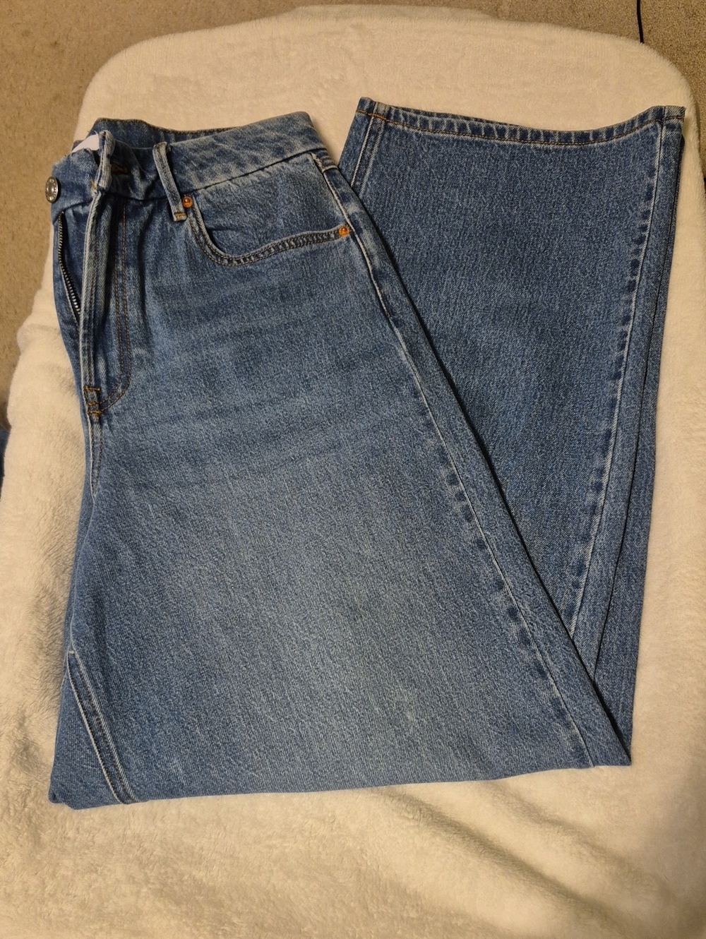 Classic Blue Women’s Jeans - Straight Fit